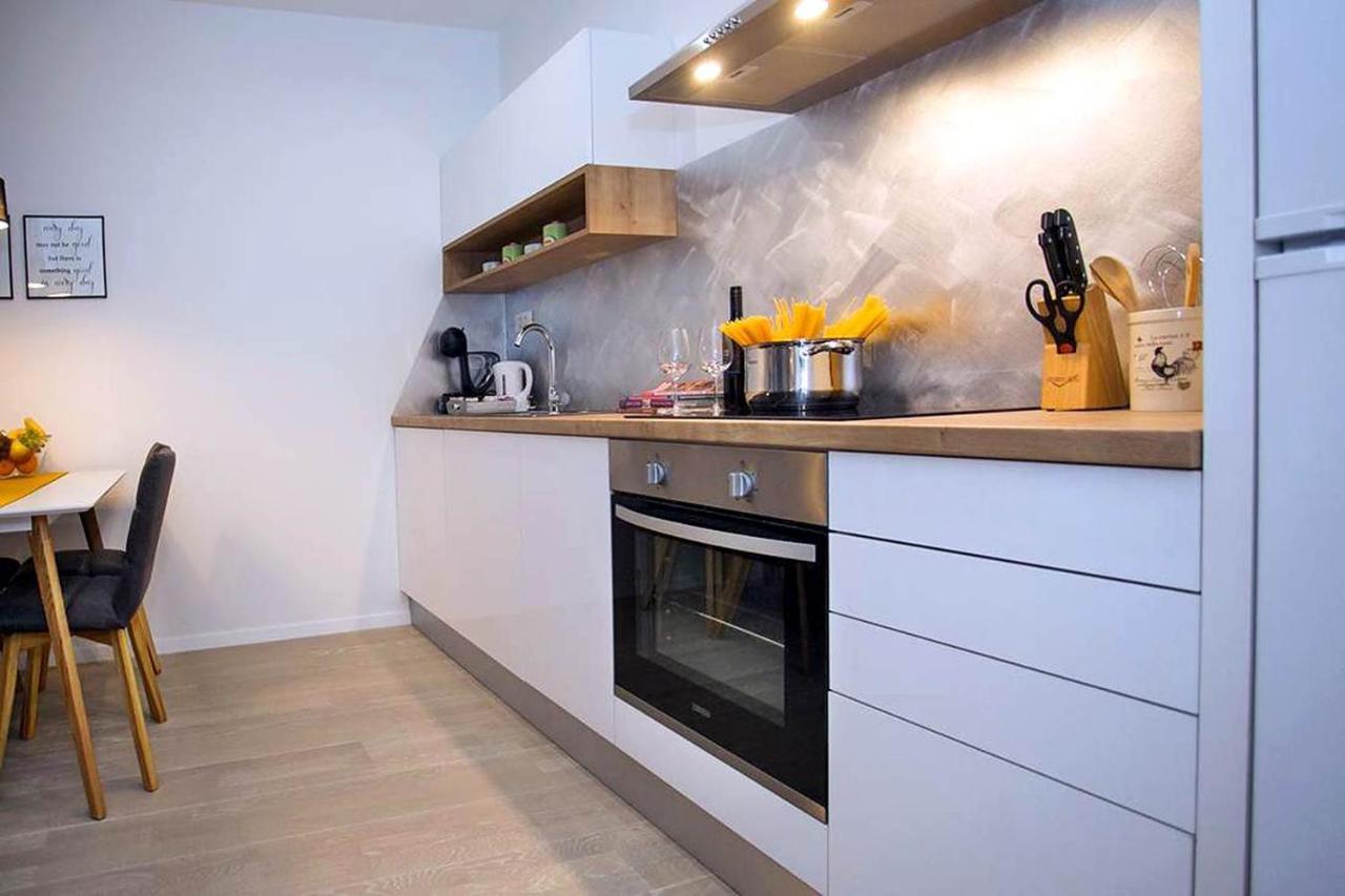 Apartment Sweet Daisy With Parking Zadar Exterior photo