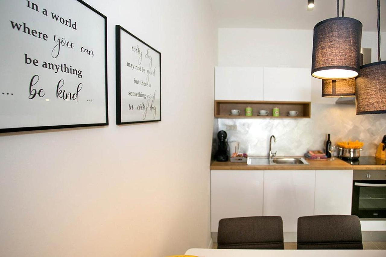 Apartment Sweet Daisy With Parking Zadar Exterior photo